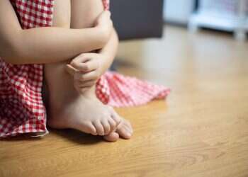 'Unhealthily thin' legs ad banned in UK