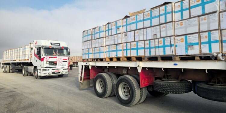 Hamas seizes aid trucks in violent daylight raid