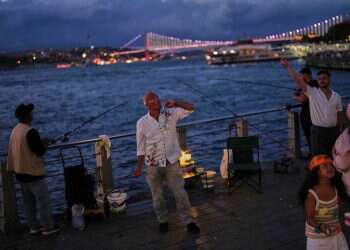 5 arrested after bloody bar brawl in Turkey