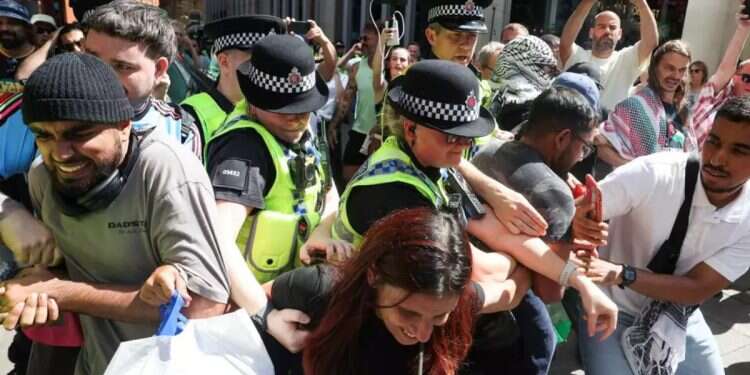 Arrest of Palestine Action activists. Photo: Reuters Dozens of 'Palestine Action' activists arrested in UK following ban