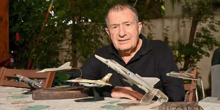 Israeli Air Force's 'ace of aces' dies at 87