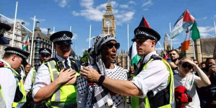 Hundreds arrested at London support rally for Pro-Palestinian terrorist organization