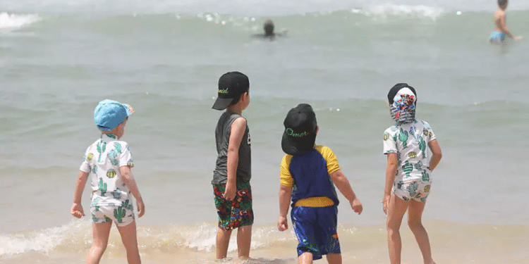 Israel faces hottest day of 2025 with 124°F peak