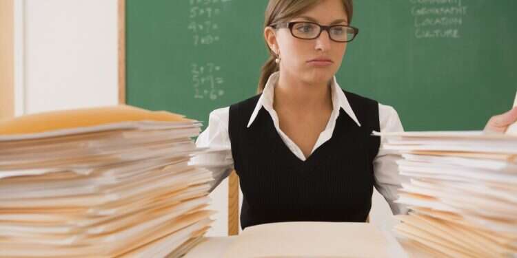 A teacher in Petach Tikva has admitted to carrying out sexual acts on minors English teacher who slept with students won't be charged