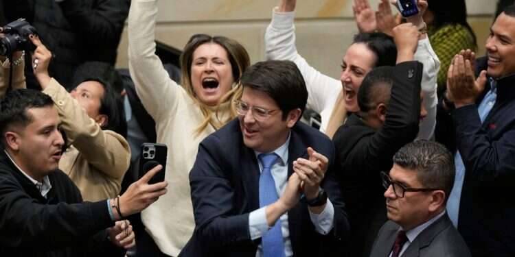 Colombia presidential hopeful Miguel Uribe succumbs to injuries