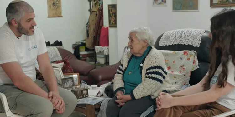 'We need human company': Hundreds of Holocaust survivors wait for volunteers who don't come