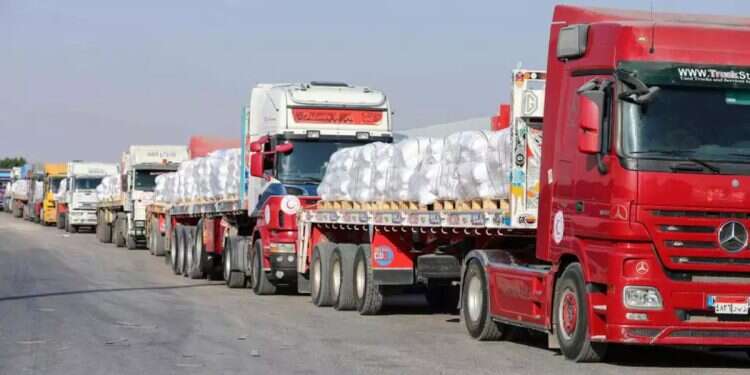 IDF: Israel is not blocking humanitarian aid to Gaza