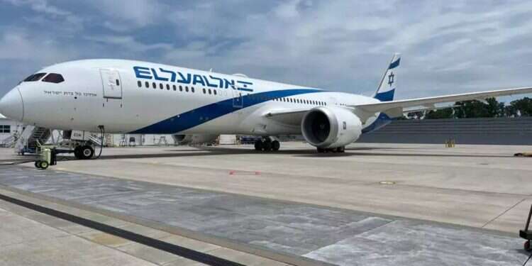 El Al. Photo: El Al Paris air traffic controller broadcasts "Free Palestine" to El Al pilots