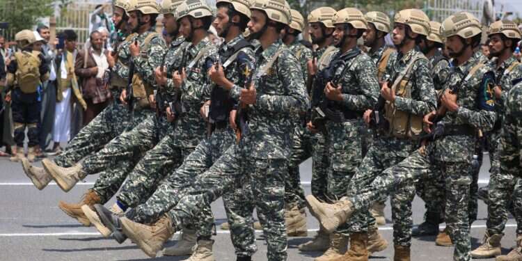 Houthis march during the funeral of senior Houthi officials who were killed in recent Israeli strikes, during a funeral in Sana'a, Yemen, 01 September 2025 Houthis preparing surprise for Israel – can IDF manage to destroy them first?