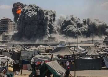 Defense minister says 'Gaza on fire' as IDF pushes into Hamas stronghold