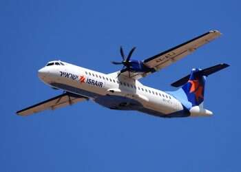 Highschoolers sue Israir for 108K after Poland trip delays