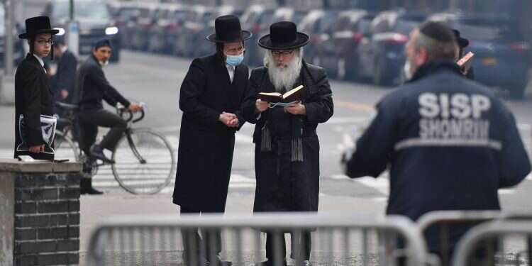 Jewish organizations push security grant applications amid Trump policy controversy