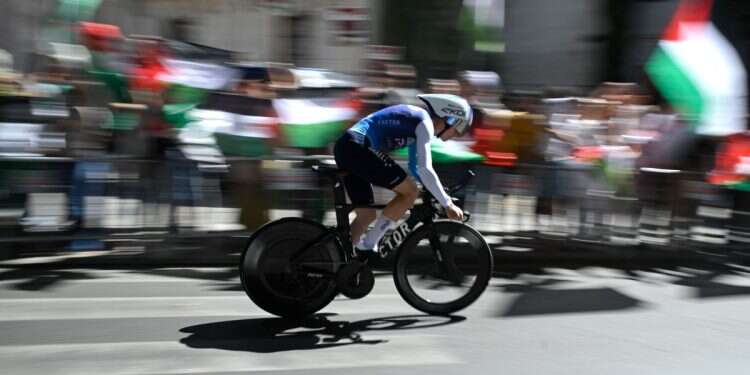 Italy bars Israeli cycling team amid security fears