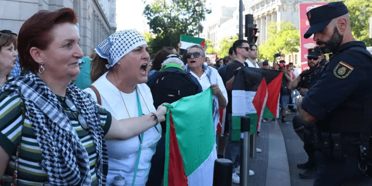 Spanish police cancel Israeli embassy official's lecture after threats