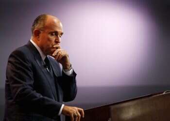 Rudy Giuliani suffers spinal fracture in high-speed car accident