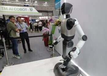 Who will control the robots? New Zuckerberg, Musk front