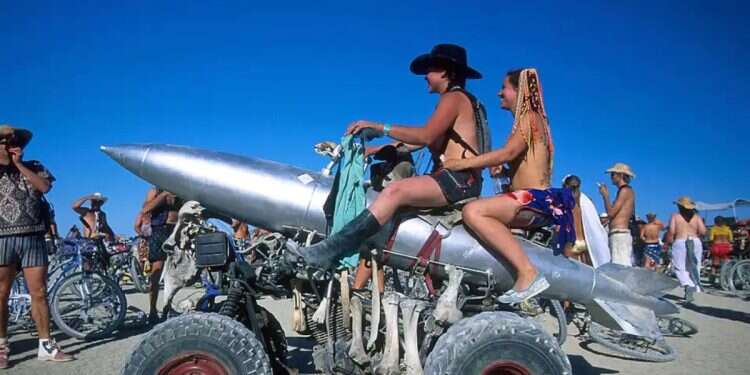 Burning Man honors victims of the Nova massacre