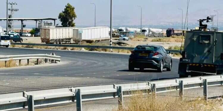 Terrorist driver of aid truck kills 2 Israelis on Israel-Jordan border crossing