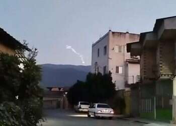 Mysterious smoke trails over Iran explained
