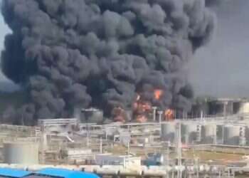 Ukraine steps up pressure on Russia's oil industry