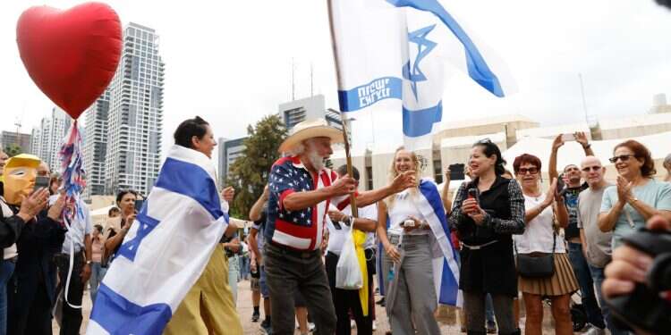 After diplomatic tsunami: Global leaders welcome Gaza deal