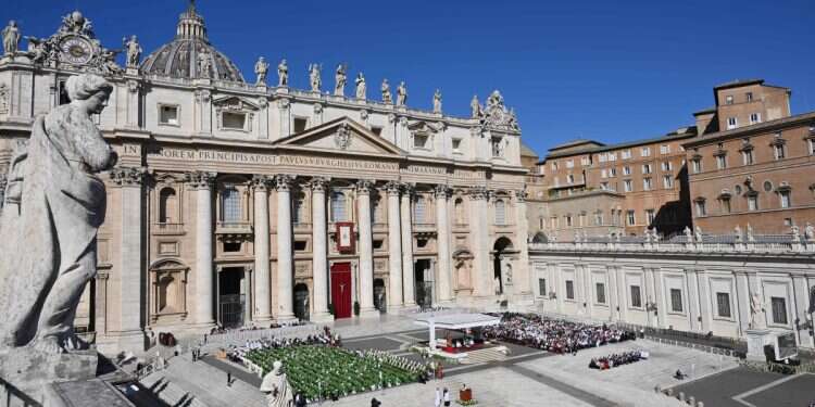 Man urinates on Altar of Confession in Vatican