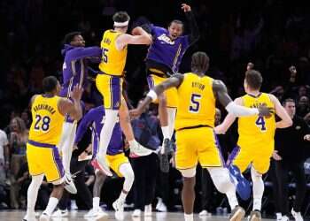 Reaves sinks game-winner as Lakers escape Minnesota with narrow victory over Timberwolves