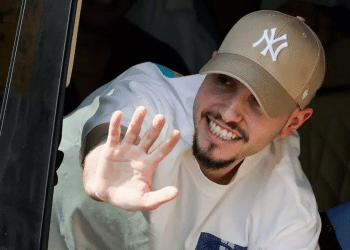 Freed hostage Eitan Mor nearly killed for stealing pita bread