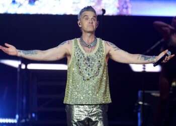 Robbie Williams forced to abandon Istanbul concert amid security concerns