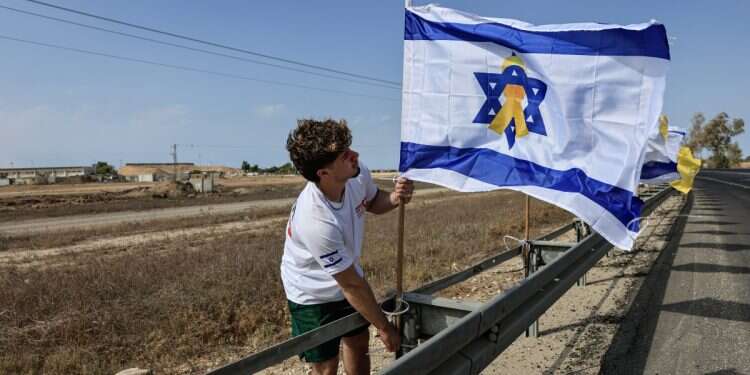 Ceasefire takes effect as cabinet approves revised terrorist release list