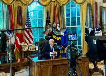 Trump: Believe Hamas wants peace, Israel must stop bombing Gaza