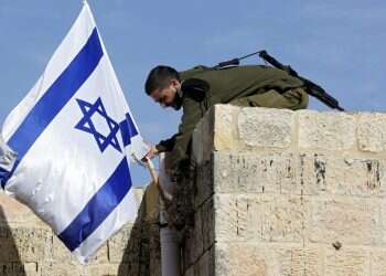 Group buys Arab buildings in Hebron to return Jews to city center