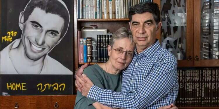 Parents of Lt. Hadar Goldin. Photo: Yehoshua Yosef Deceased hostage returned to Israel