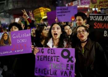 Italy approves landmark femicide law