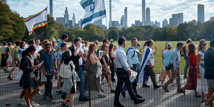 Jews march around the Great Lawn in Manhattan's Central Park for a 'Circle of Unity' event marking the second anniversary of the deadly Oct. 7 attack in Israel, on Tuesday, Oct. 7, 2025, in New York (Photo: AP/Andres Kudacki) The rise of Mamdani and return of Jewish fear