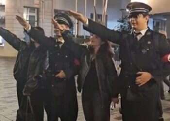 Nazi salutes and selfies: Turkish youth don SS uniforms