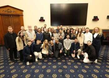 Congress tells hostages: 'We will keep wearing the yellow ribbon and sharing your story'