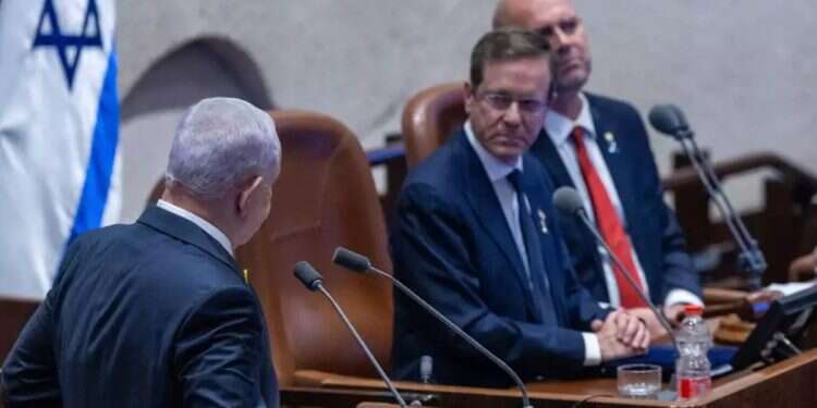 Prime Minister Benjamin Netanyahu and President Isaac Herzog. Photo: Oren Ben Hakoon Netanyahu has nothing to lose