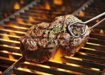 French chef urges: Get rid of the spice that ruins your steak