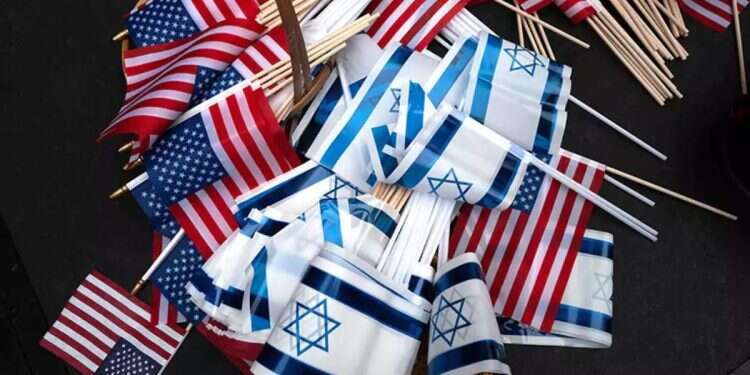 Israeli and US flags. Photo: Getty Images Israel hosts largest public diplomacy delegation in history