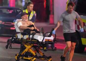 Evacuating the wounded after the shooting attack in Australia. Photo: AP Israeli official on Bondi Beach attack: 'Iran is behind it'