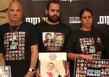 Luis Har, Yarden Bibas and Ofri Bibas during the statement marking the 600th day of captivity in 2025 'Truth is not a privilege': Former hostages tell PM to resign or allow inquiry