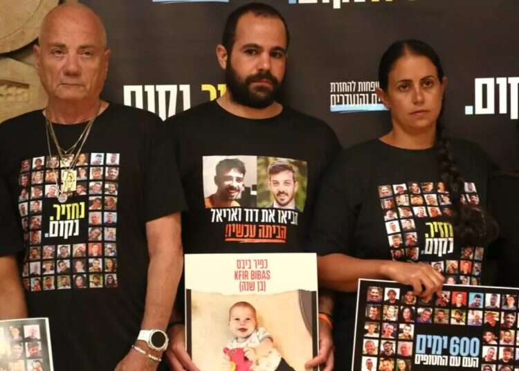 Luis Har, Yarden Bibas and Ofri Bibas during the statement marking the 600th day of captivity in 2025 'Truth is not a privilege': Former hostages send stern message to PM