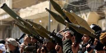 Iran, Houthis coordinate responses to potential Israeli-US strikes