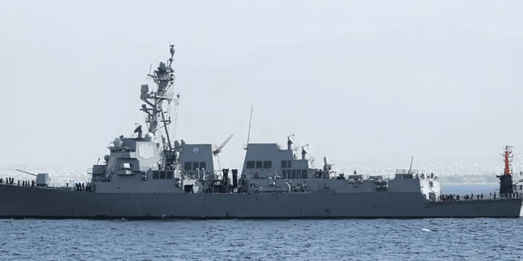 A US destroyer off the coast of Eilat, Israel US destroyer docks in Eilat amid Iran tensions