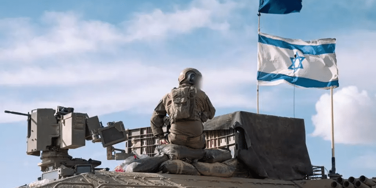 An IDF soldier in the Golani brigade Israel bolsters northern front amid Hezbollah escalation