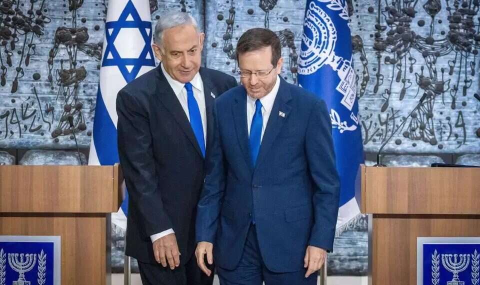 Herzog invites parties in Netanyahu trial to discuss plea bargain