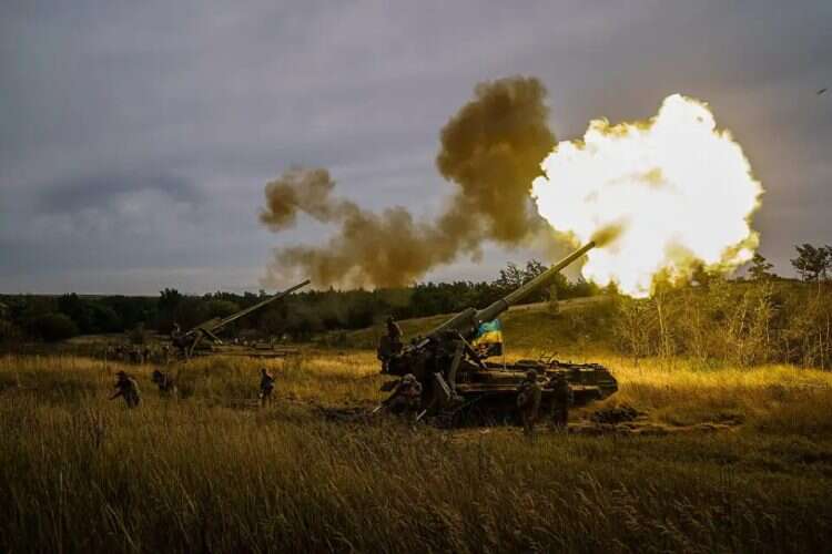 Ukrainian artillery in action in the Kherson region. Photo: AFP Ukrainian artillery in action in the Kherson region. Photo: AFP