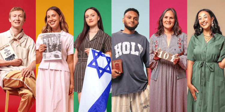 Summer in blue and white: new olim dress for their Israeli debut
