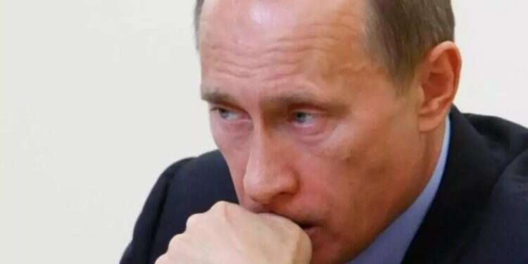 Report: Kremlin steps up security as Putin 'fears assassinations and coups'